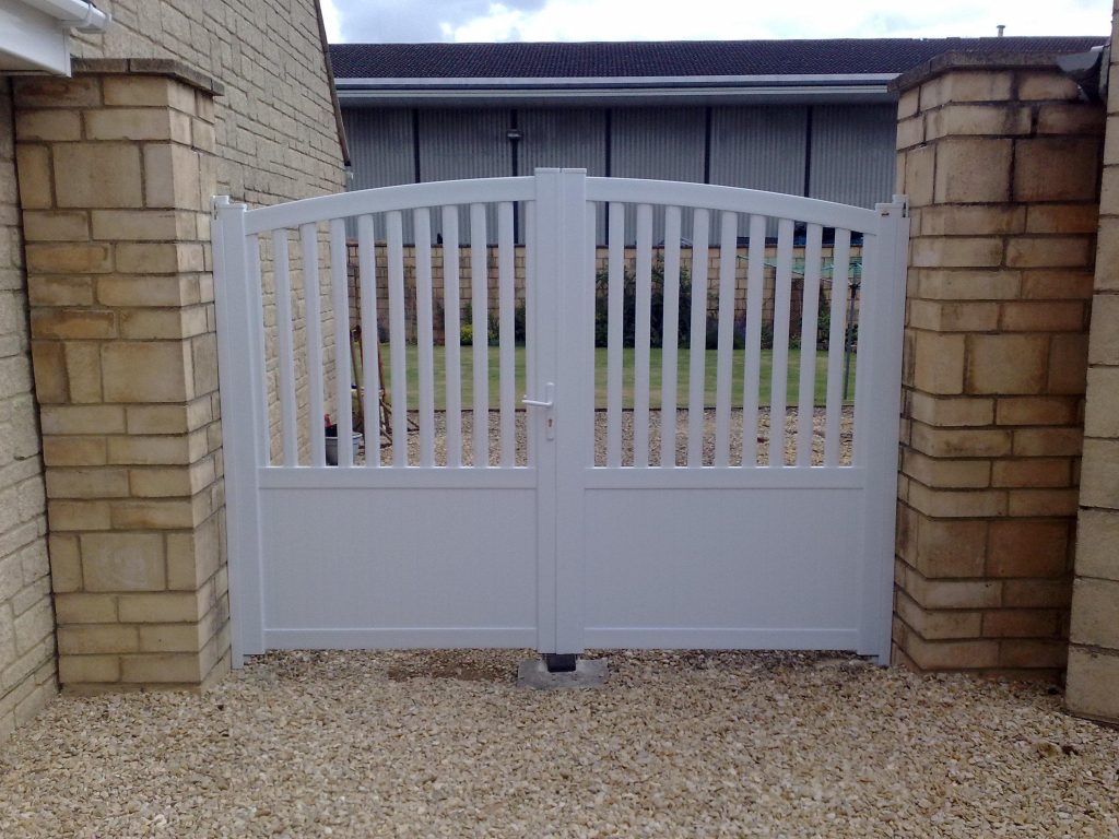 Double Executive PVCu Gate in White Broughton Astley